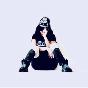 Meet your Posher, Jiè ji